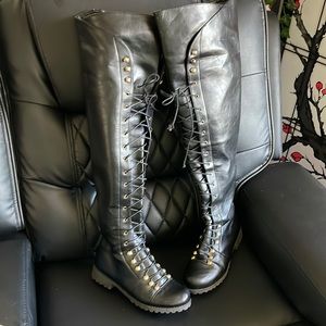 Ladies Boots size 41